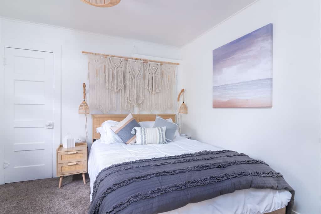 Little Buoy! Walk to the Beach from This Petite 1-Bedroom Getaway