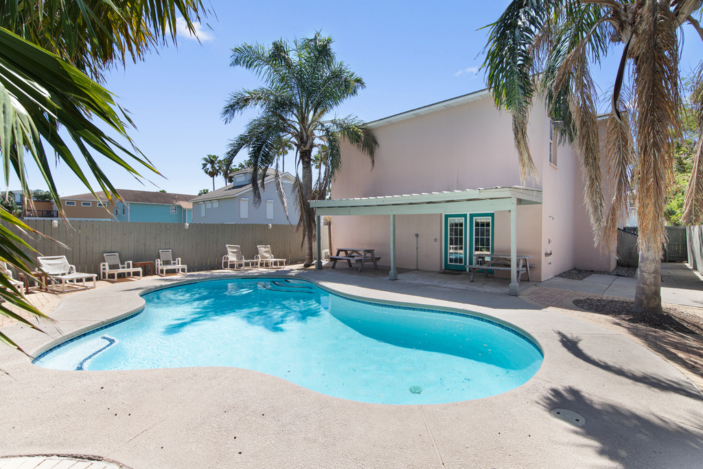 Ocean Overlook - Private Pool, Sleeps 16