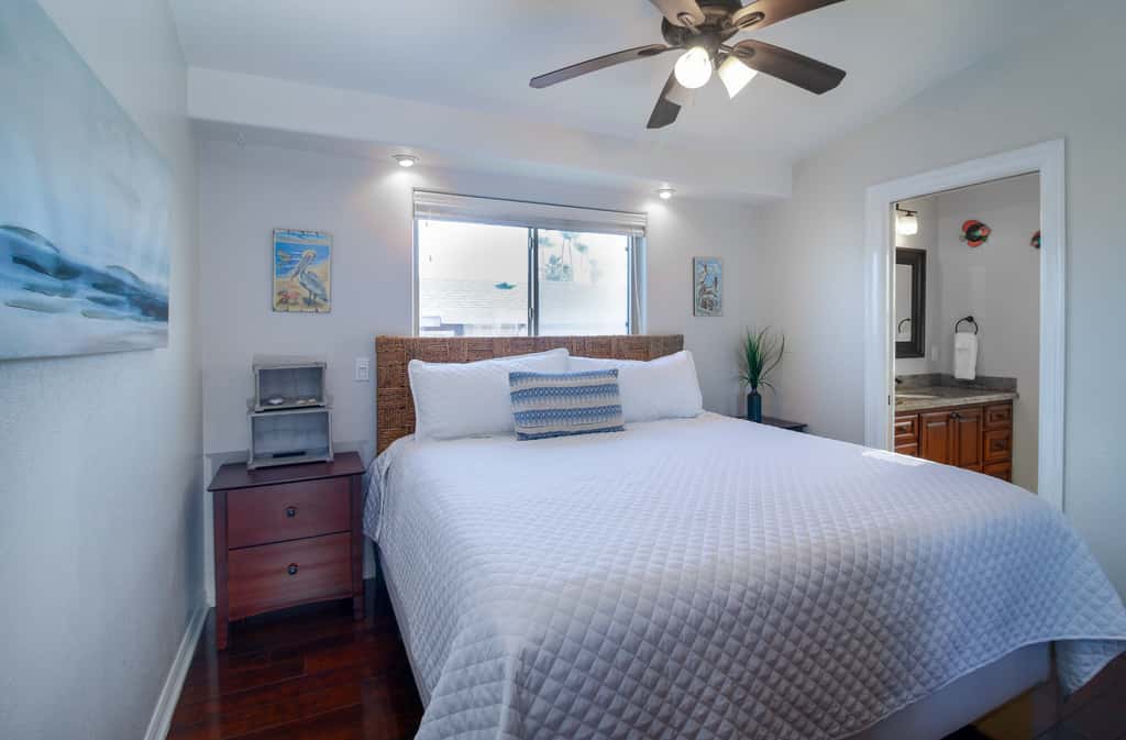 Copper Bottom - Waterfront 4BR, Dock, Pools, Golf