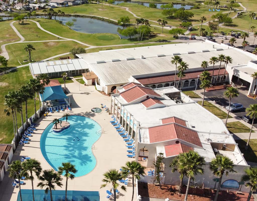 Copper Bottom - Waterfront 4BR, Dock, Pools, Golf