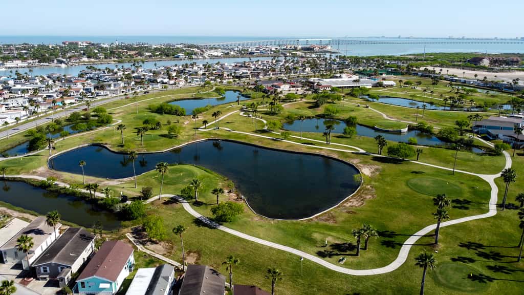 Copper Bottom - Waterfront 4BR, Dock, Pools, Golf