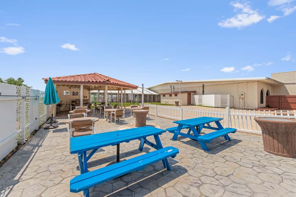Copper Bottom - Waterfront 4BR, Dock, Pools, Golf