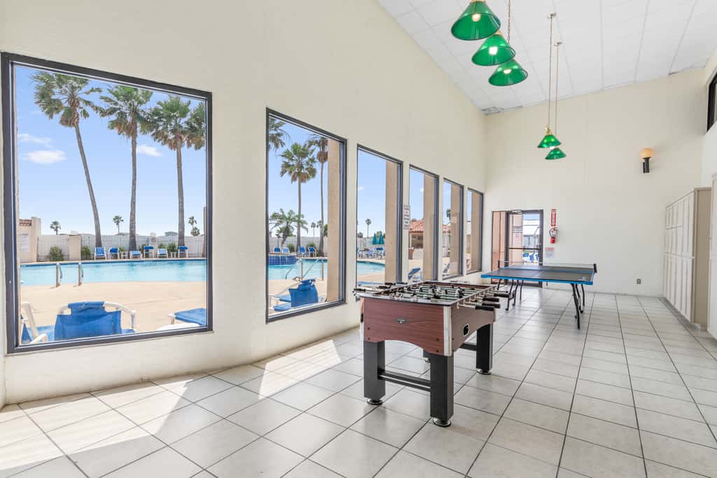 Copper Bottom - Waterfront 4BR, Dock, Pools, Golf