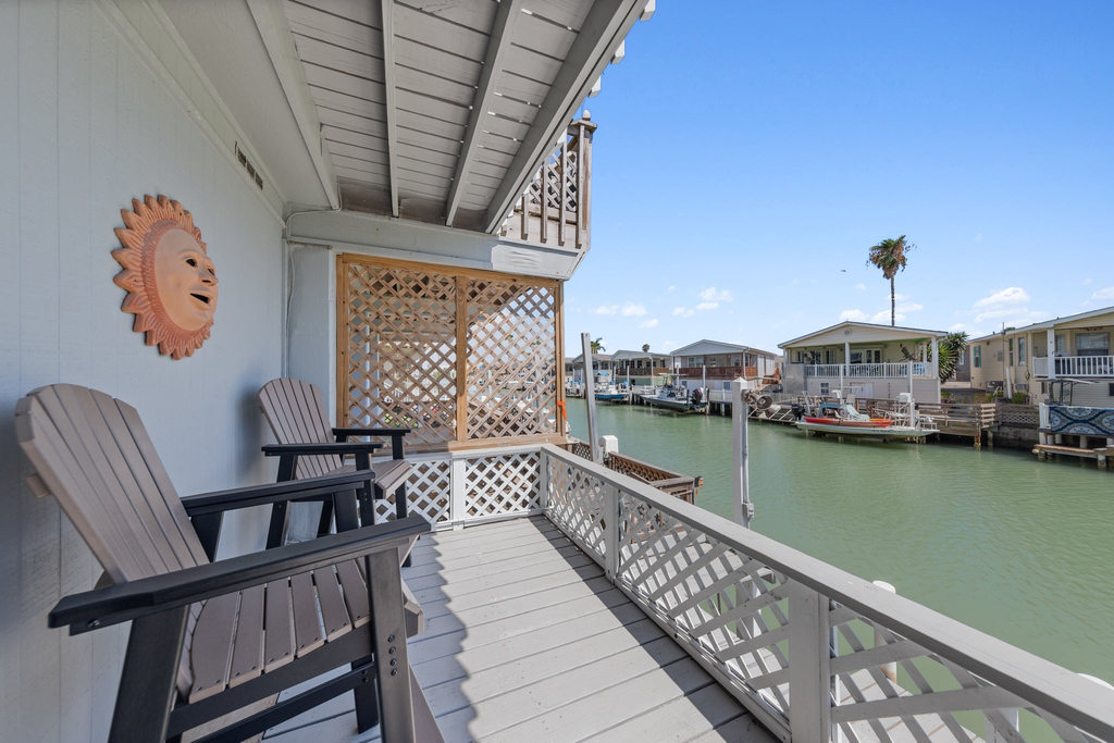 Lazy Days Sea Cottage - Waterfront, Pools, Golf
