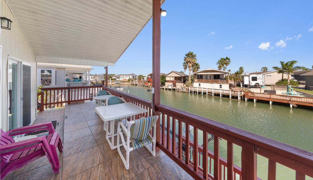 Mermaid Manor - Waterfront, Sleeps 6, Pools, Golf