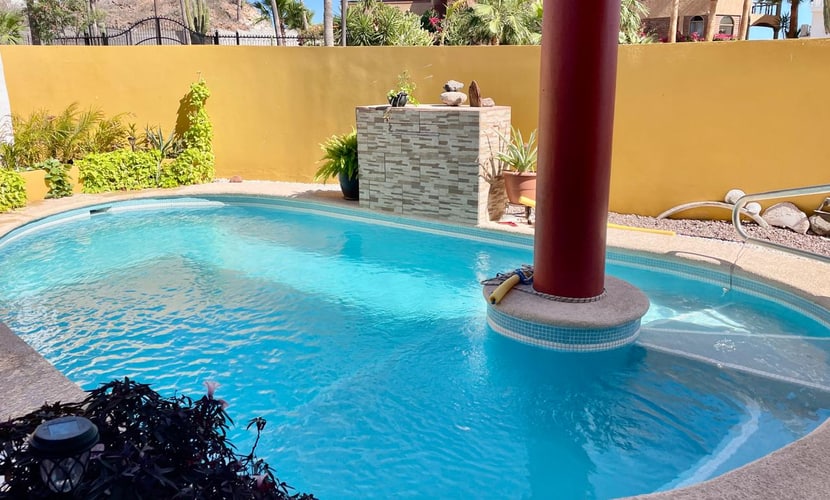 House G, Pelicanos with private pool