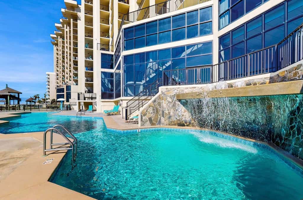 Phoenix II condo with Gulf views, shared pool, hot tub, sauna, tennis, private washer/dryer