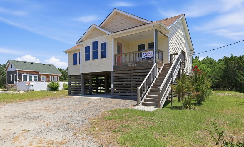 SO488 Salvo Sunrise - Newly renovated oceanside home