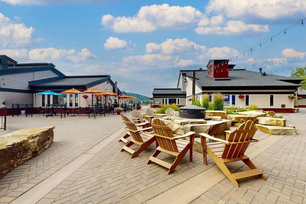 Ski-In/Out Condo, Steps to Gondola — Resort-Style Amenities
