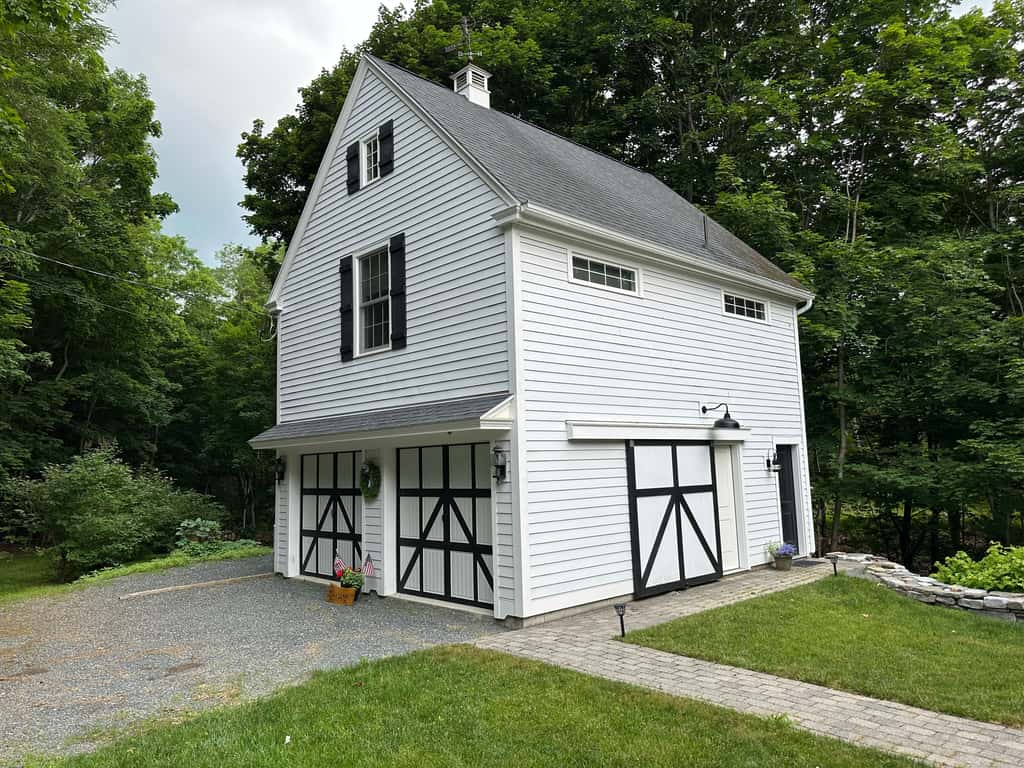 Birdsong Carriage House