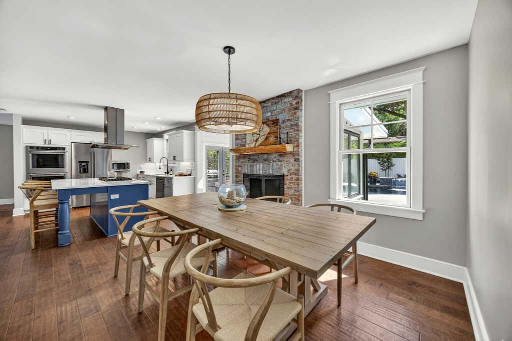Prime Location Dream Home Outdoor Oasis & Pool
