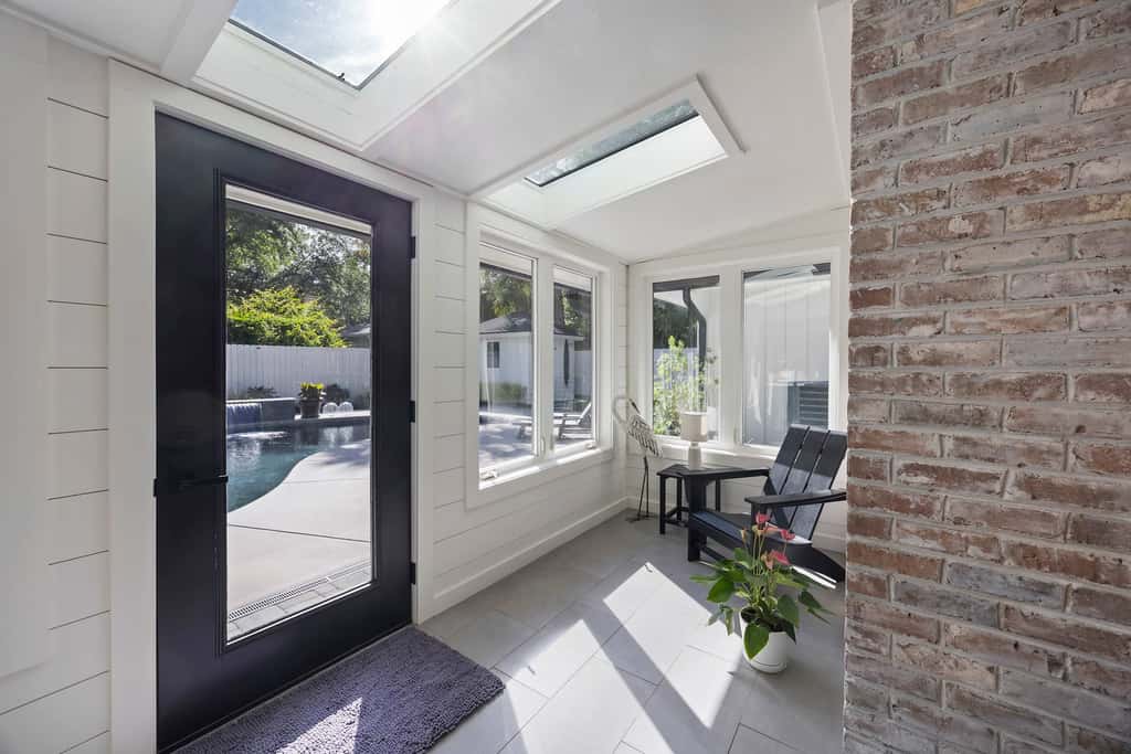 Prime Location Dream Home Outdoor Oasis & Pool