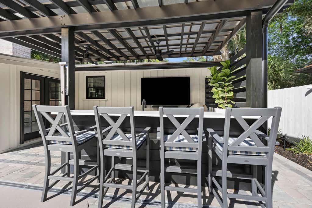 Prime Location Dream Home Outdoor Oasis & Pool