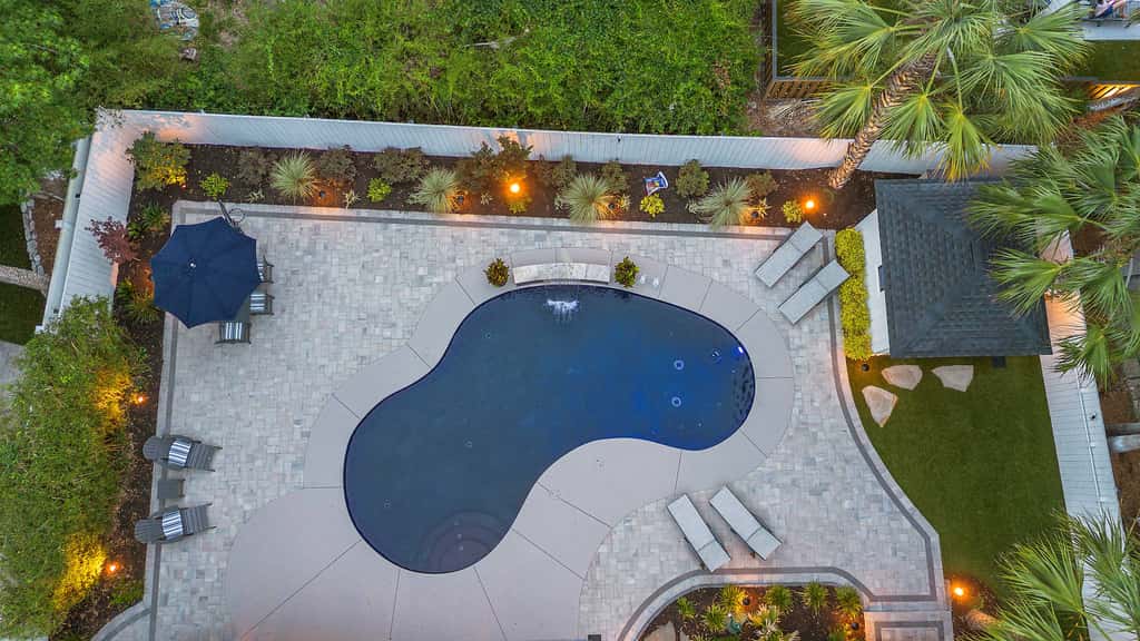 Prime Location Dream Home Outdoor Oasis & Pool
