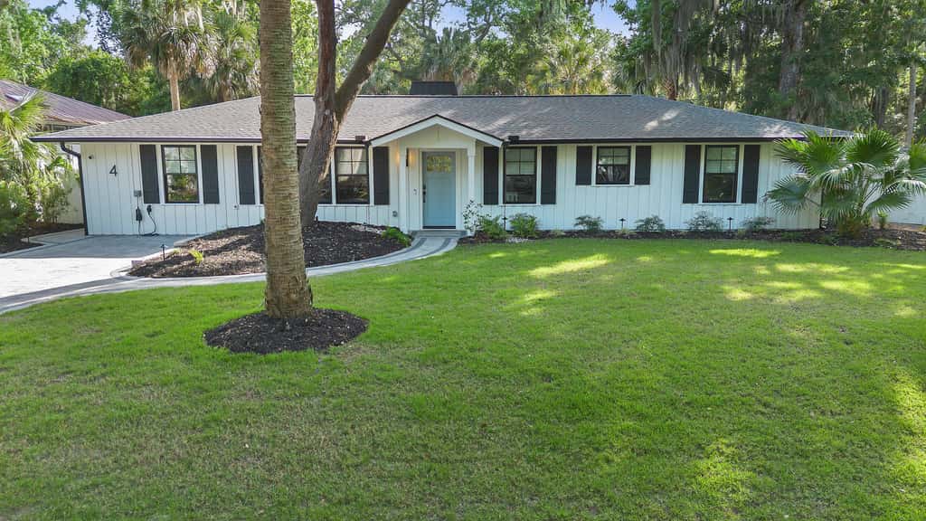 Prime Location Dream Home Outdoor Oasis & Pool