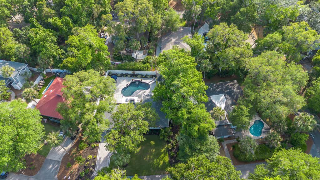 Prime Location Dream Home Outdoor Oasis & Pool