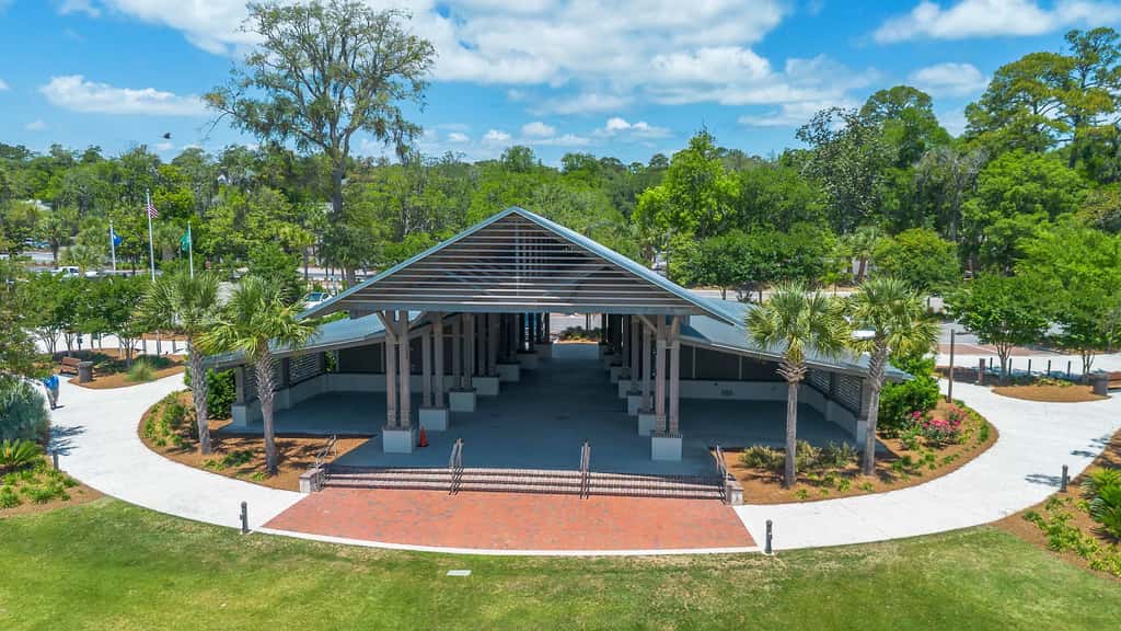 Prime Location Dream Home Outdoor Oasis & Pool