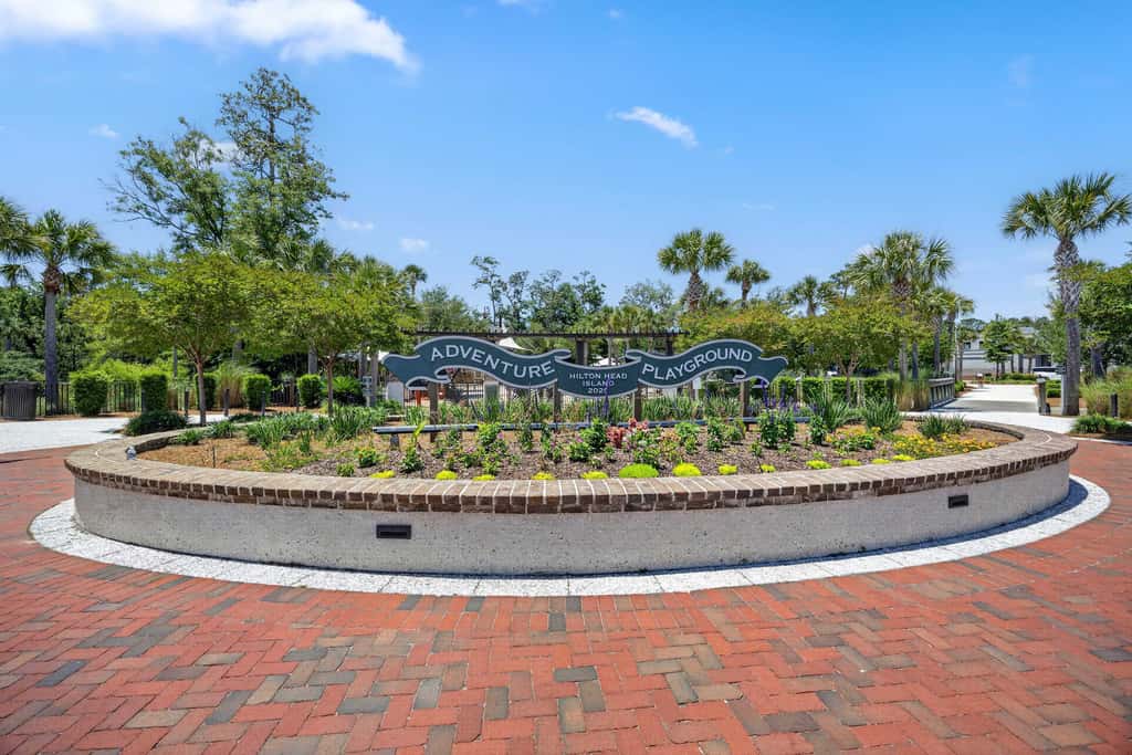 Prime Location Dream Home Outdoor Oasis & Pool