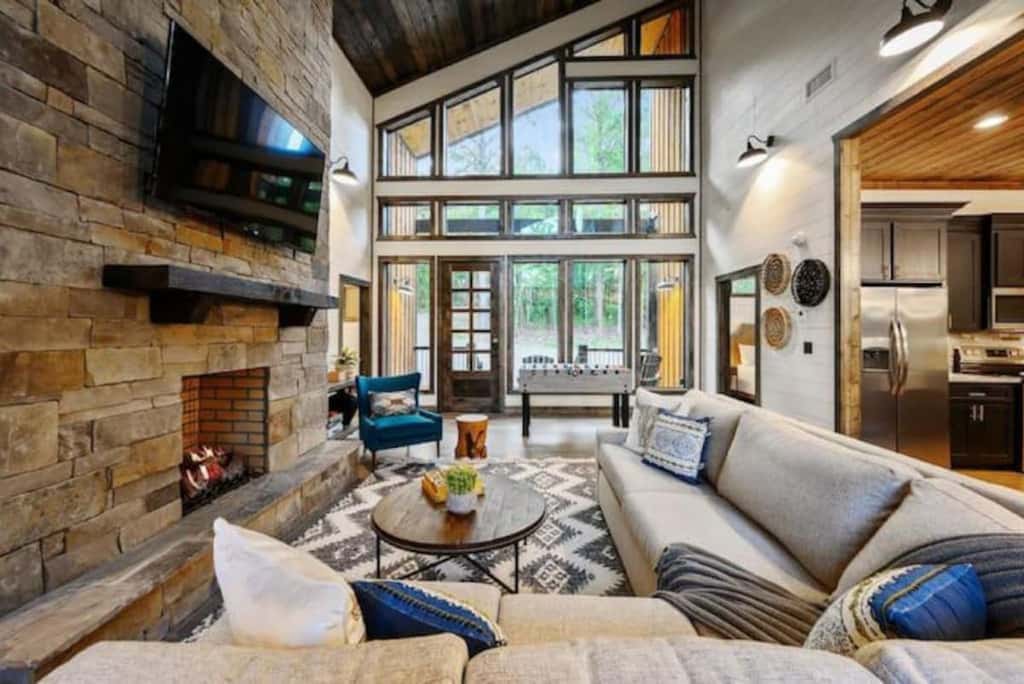 Brookhaven - Hot tub & outdoor fire pit