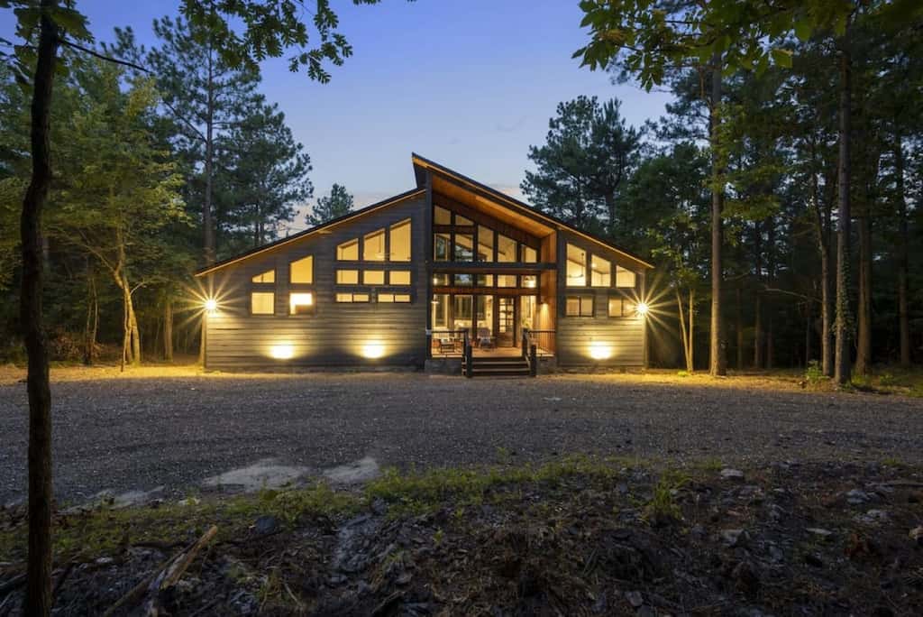 Brookhaven - Hot tub & outdoor fire pit