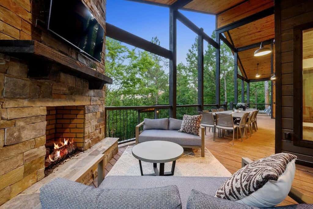 Brookhaven - Hot tub & outdoor fire pit