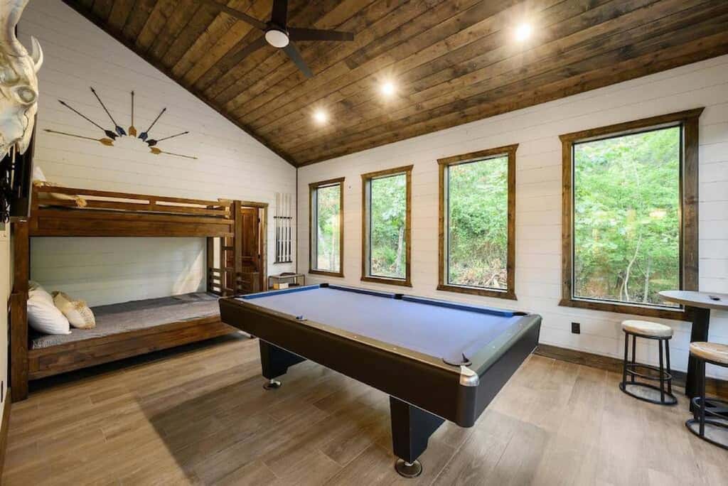 Brookhaven - Hot tub & outdoor fire pit