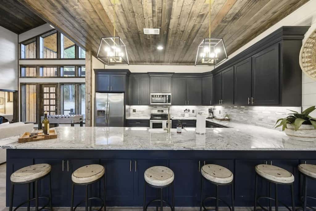 Brookhaven - Hot tub & outdoor fire pit