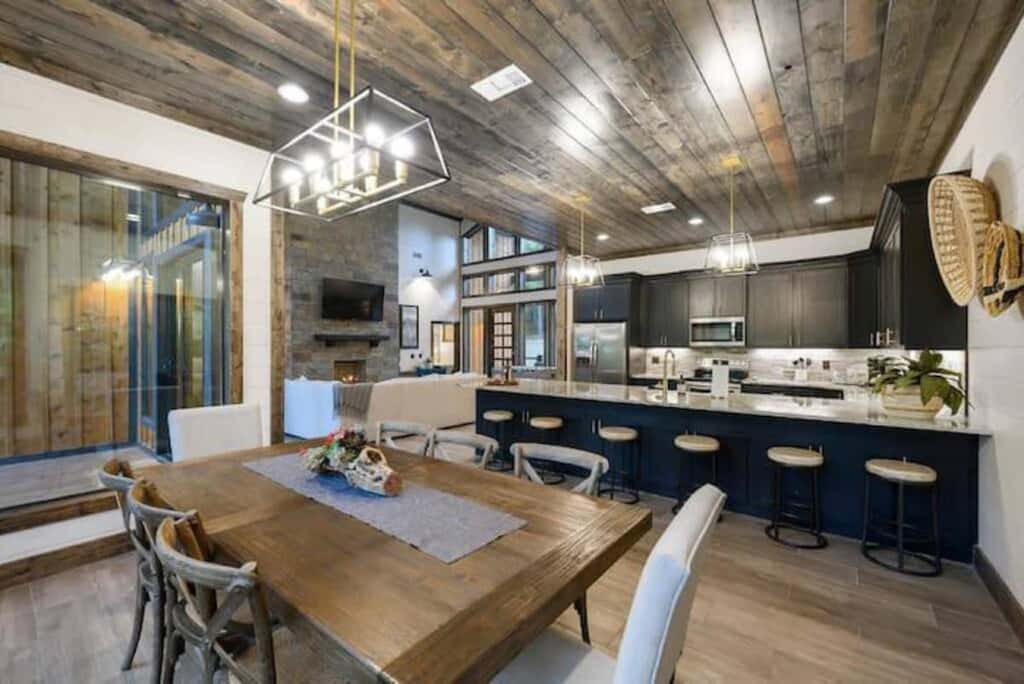 Brookhaven - Hot tub & outdoor fire pit