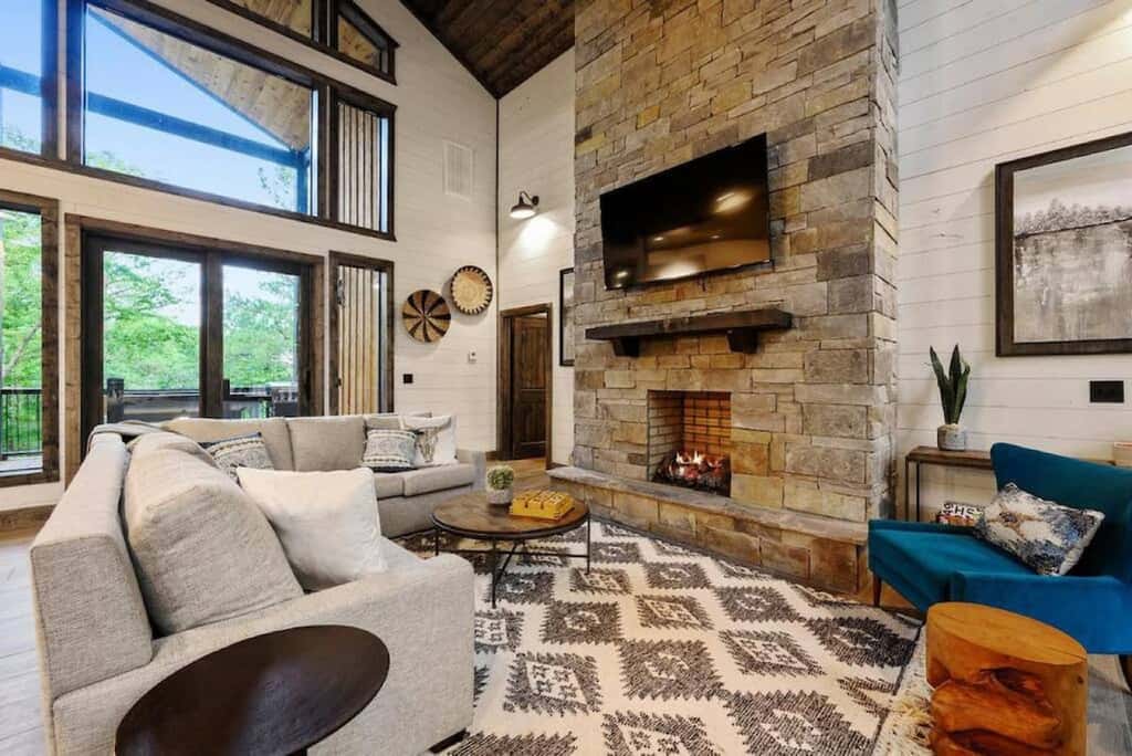 Brookhaven - Hot tub & outdoor fire pit