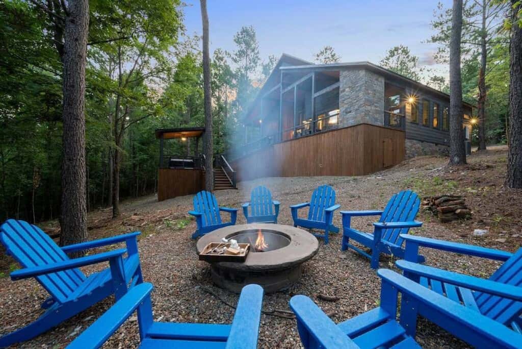 Brookhaven - Hot tub & outdoor fire pit