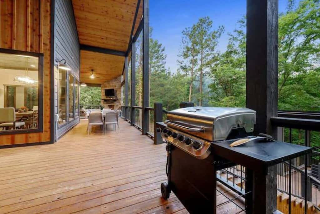 Brookhaven - Hot tub & outdoor fire pit