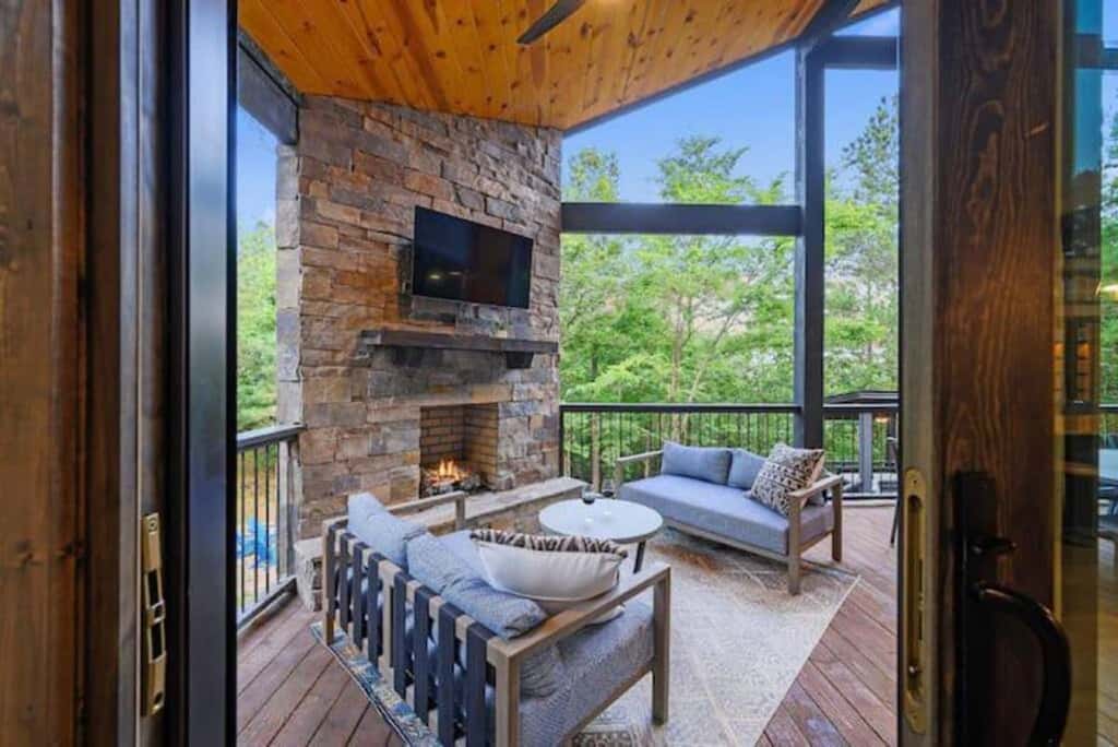 Brookhaven - Hot tub & outdoor fire pit