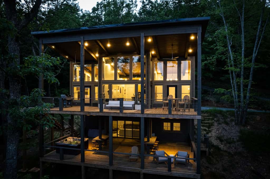 Mountain Abode - Hot tub & mountain views