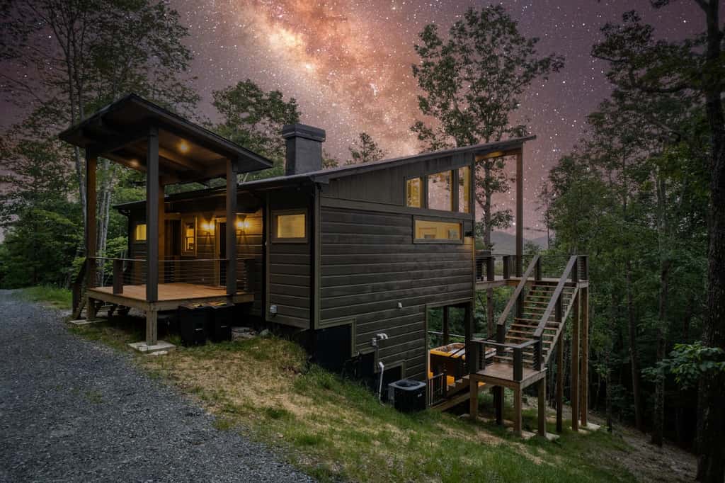 Mountain Abode - Hot tub & mountain views