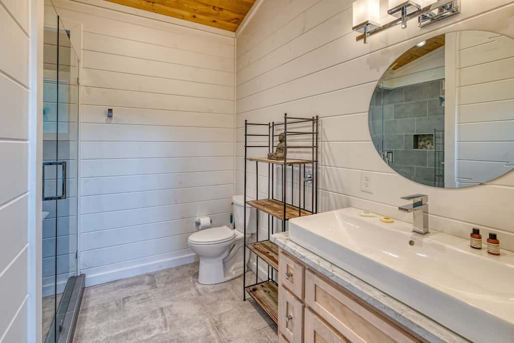Mountain Abode - Hot tub & mountain views