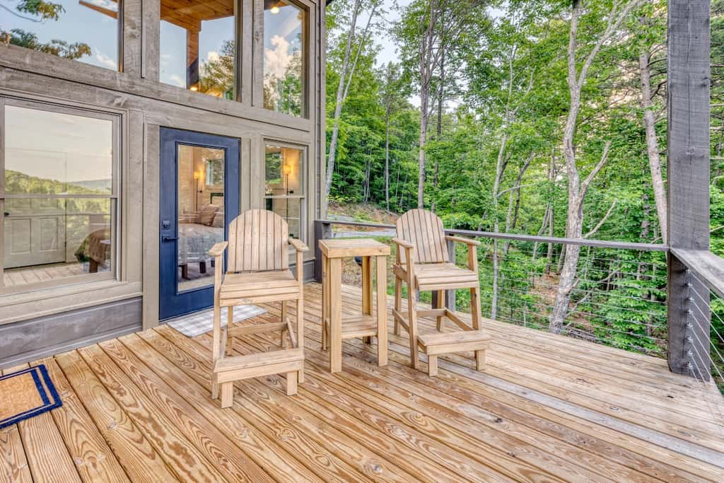 Mountain Abode - Hot tub & mountain views
