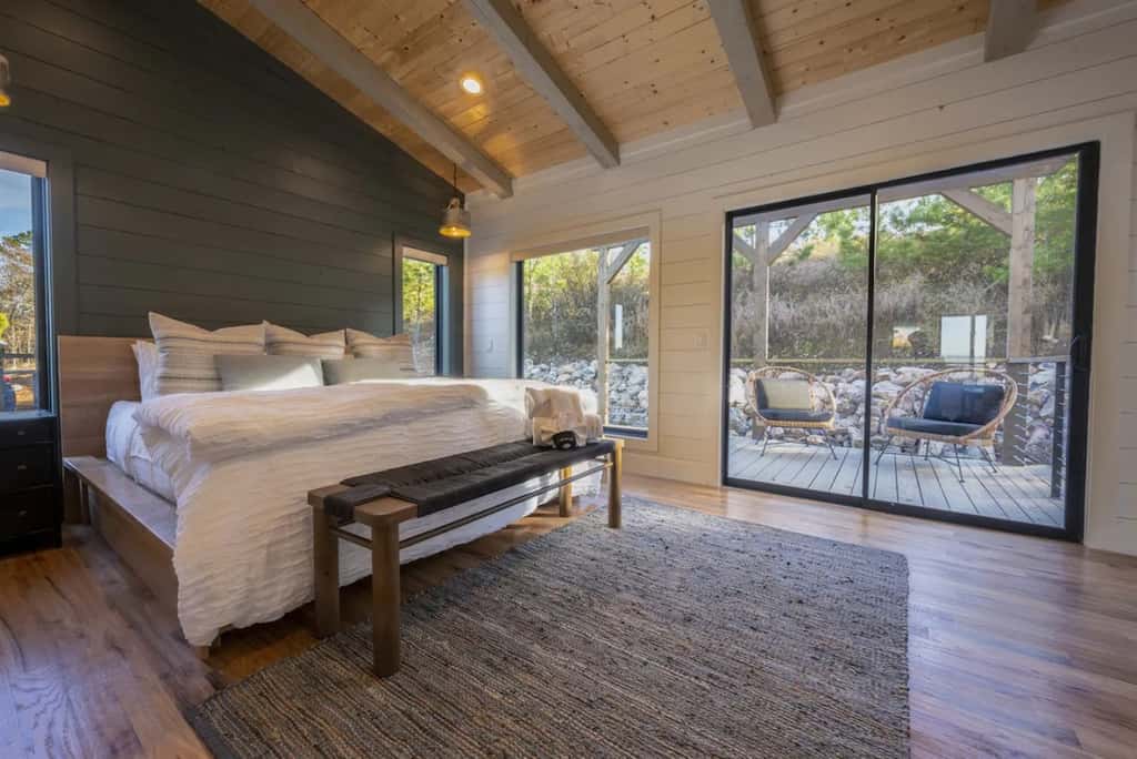 The Outlook - Hot tub & mountain views