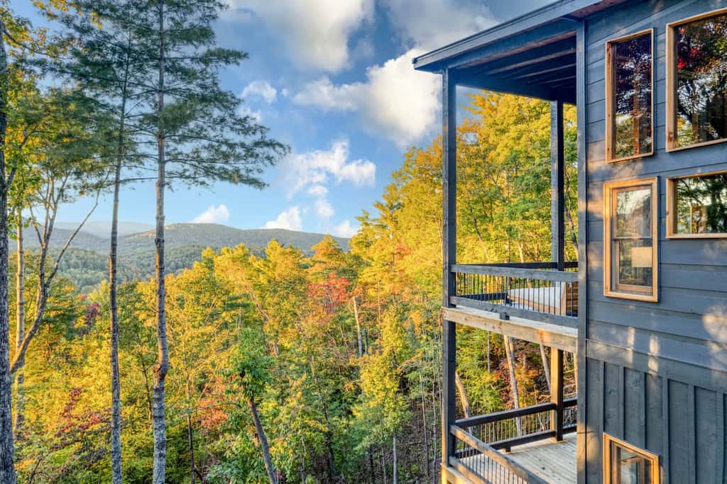 Pinnacle Place - Hot tub & mountain views