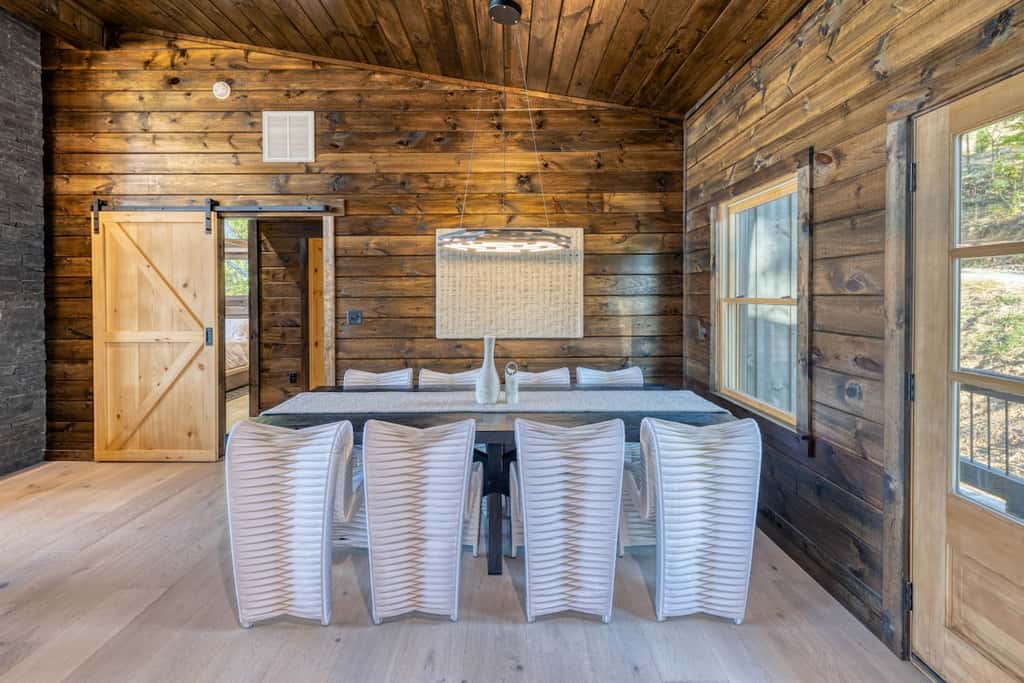 Pinnacle Place - Hot tub & mountain views