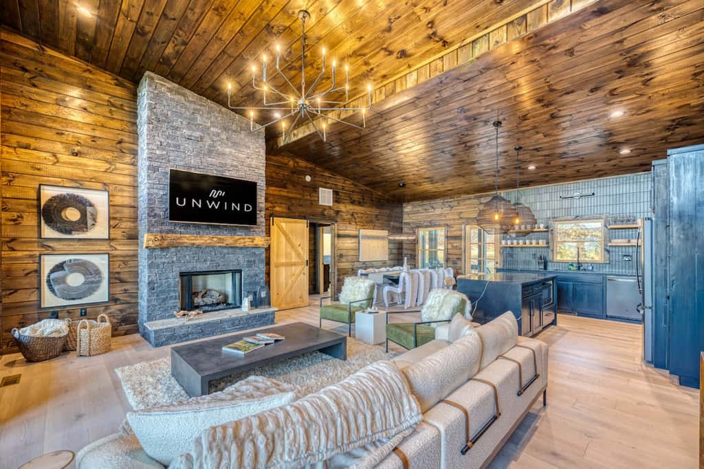Pinnacle Place - Hot tub & mountain views