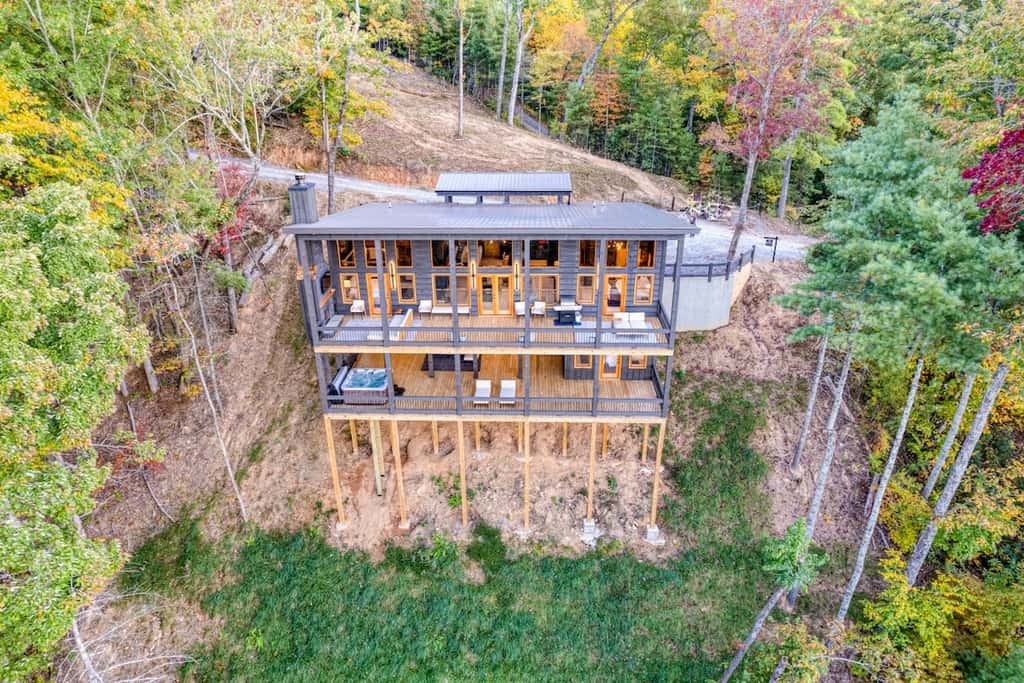 Pinnacle Place - Hot tub & mountain views