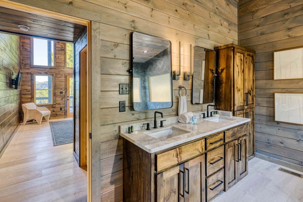 Pinnacle Place - Hot tub & mountain views