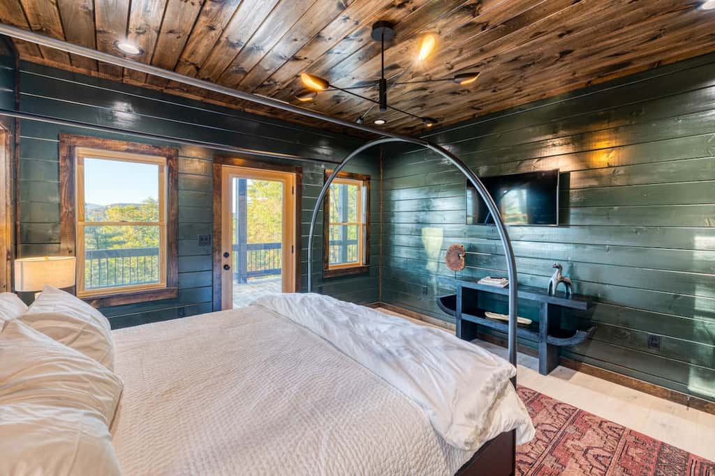 Pinnacle Place - Hot tub & mountain views