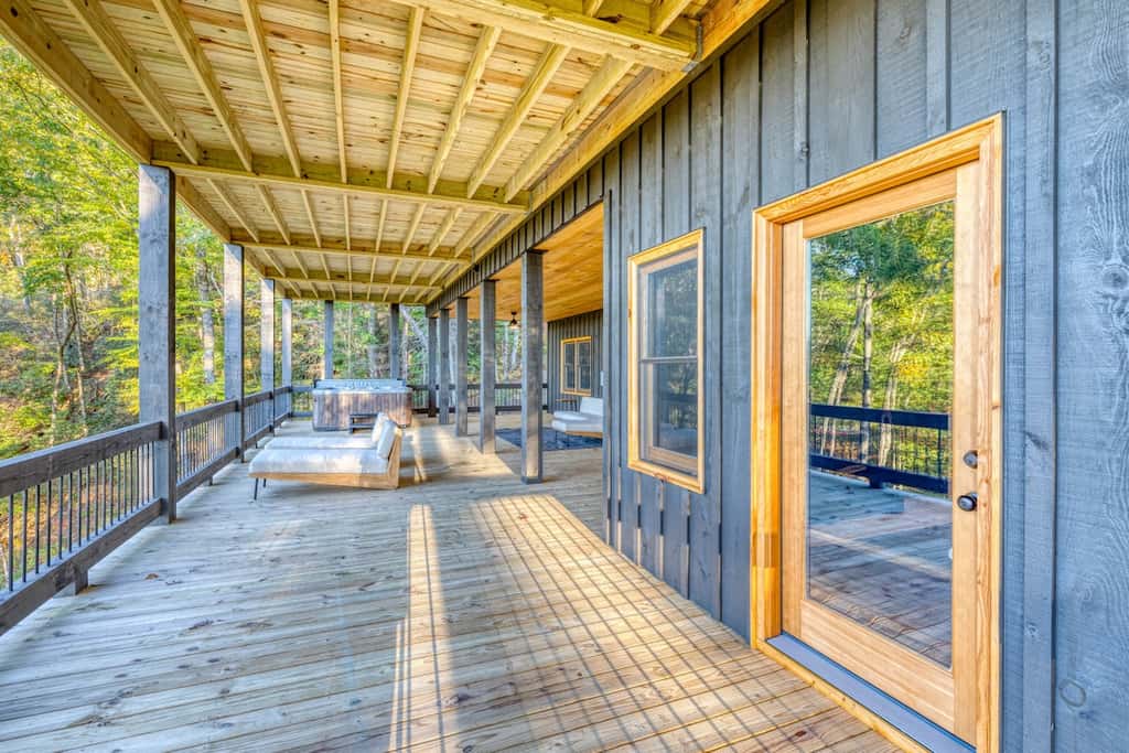 Pinnacle Place - Hot tub & mountain views