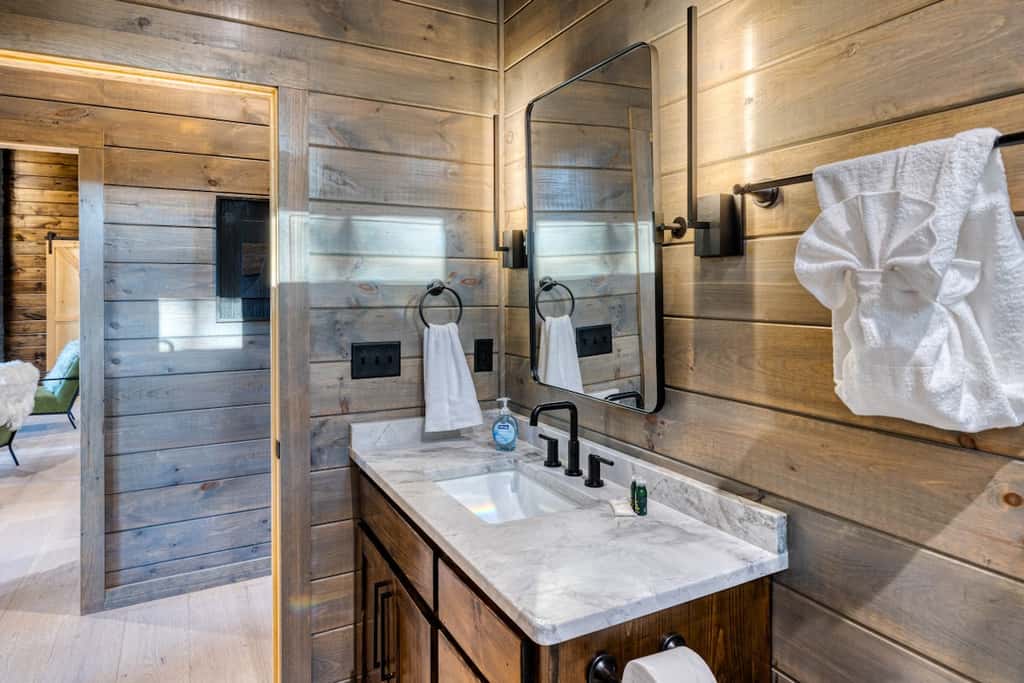 Pinnacle Place - Hot tub & mountain views