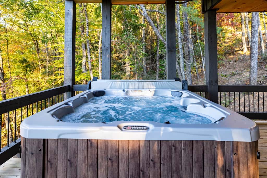 Pinnacle Place - Hot tub & mountain views