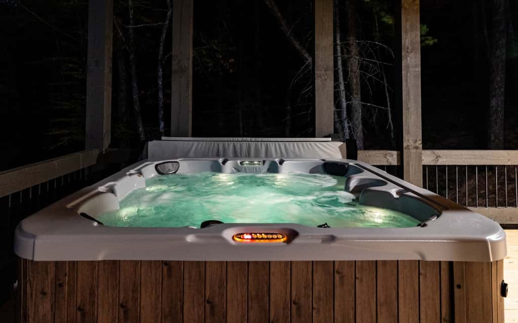 Pinnacle Place - Hot tub & mountain views