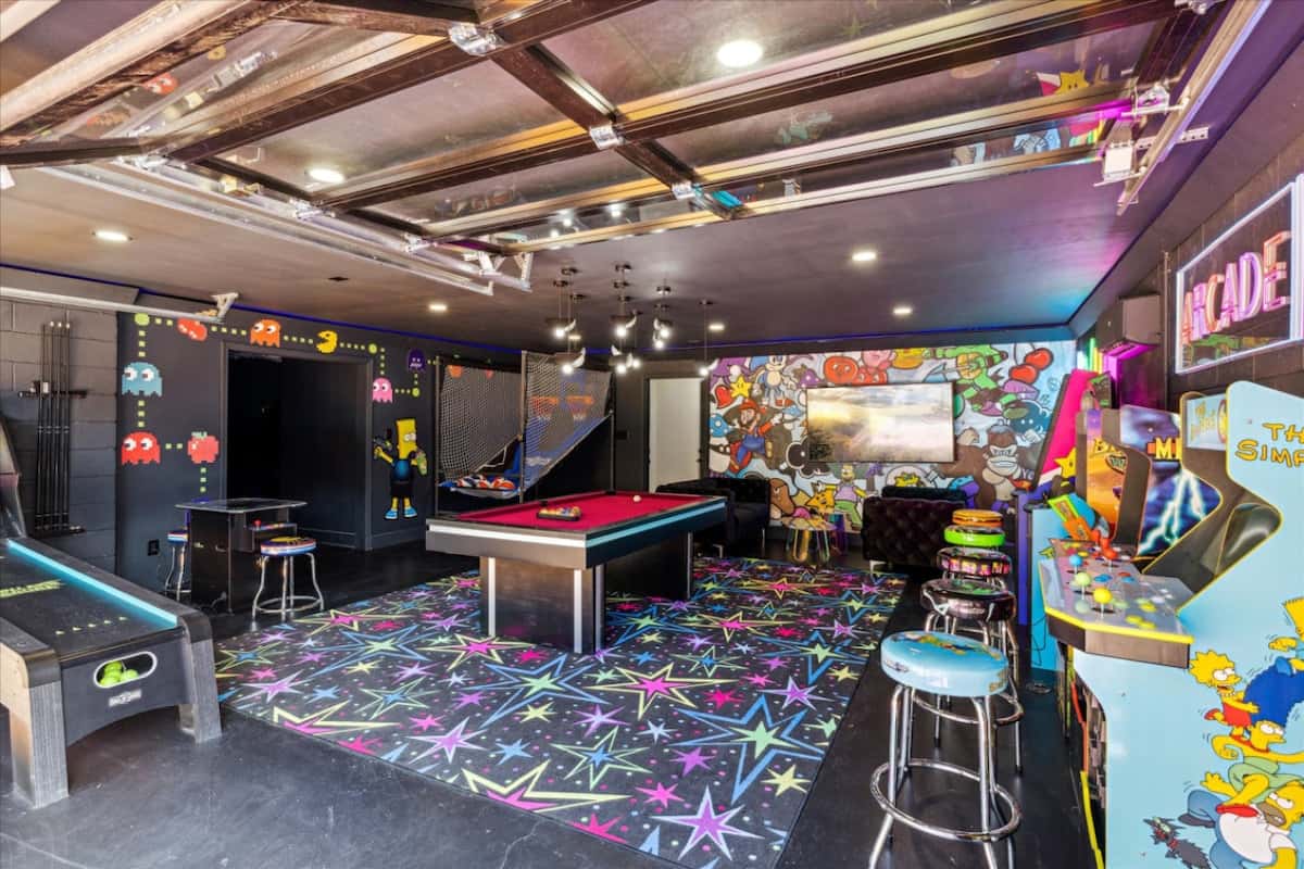 Private Pool, Hot Tub, Game Room—Near Gatlinburg!