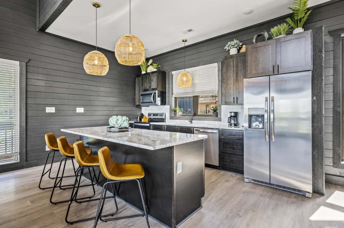  Lakefront Retreat w/ Pool, Hot Tub, Game Room