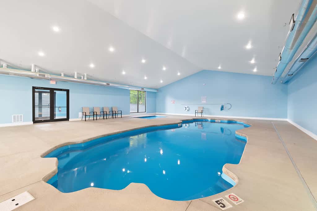 Sky View - Lakefront, indoor pool & arcades